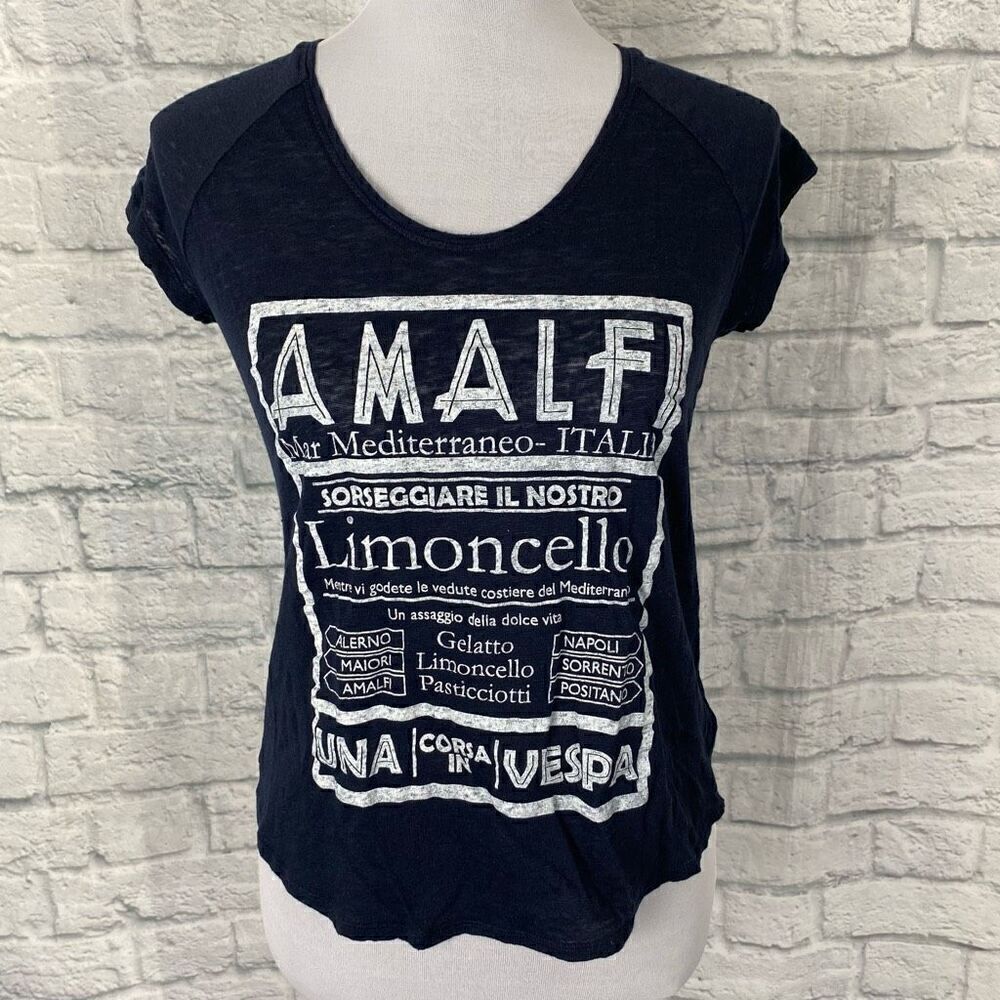 Stylus women S short sleeve navy blue top w/italian writing